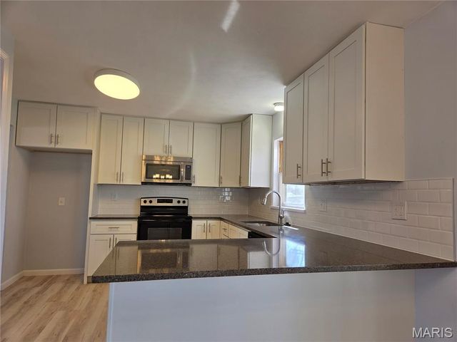 2932 Godfrey Street, Belleville, IL 62226