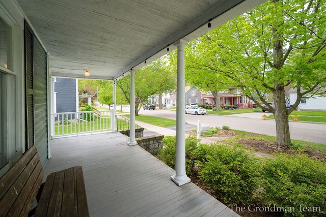 417 Monroe Street, Allegan, MI 49010