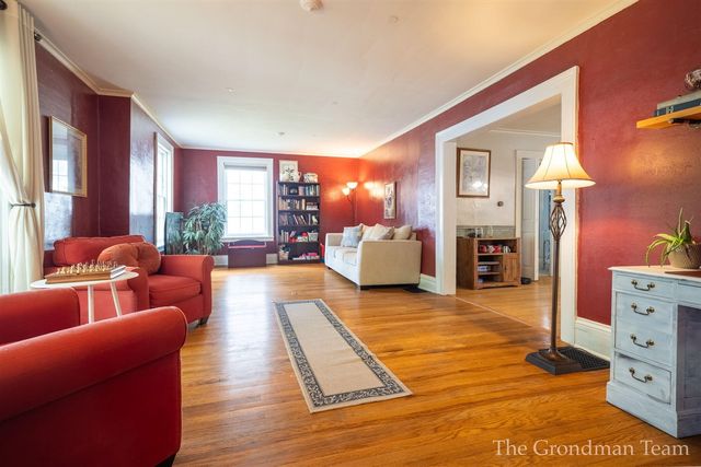 417 Monroe Street, Allegan, MI 49010