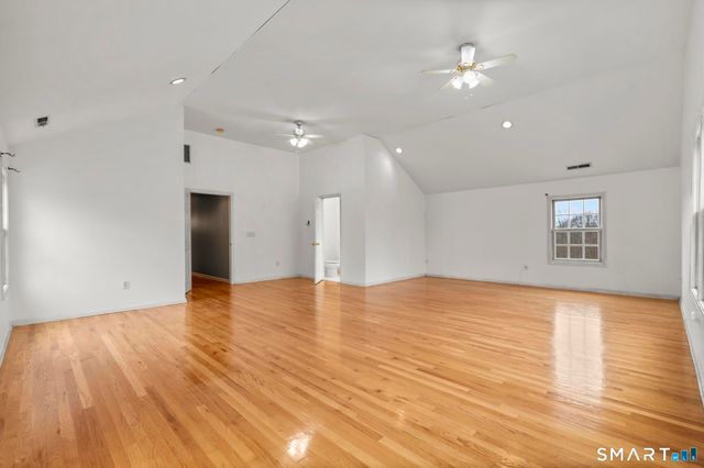 16 Larkey Road, Oxford, CT 06478