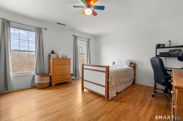 16 Larkey Road, Oxford, CT 06478