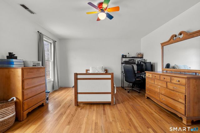 16 Larkey Road, Oxford, CT 06478