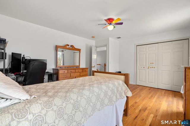 16 Larkey Road, Oxford, CT 06478