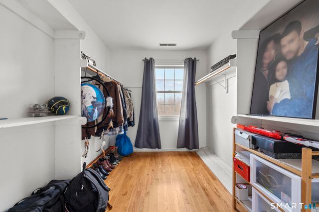 16 Larkey Road, Oxford, CT 06478