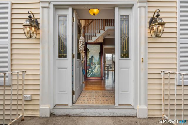 16 Larkey Road, Oxford, CT 06478