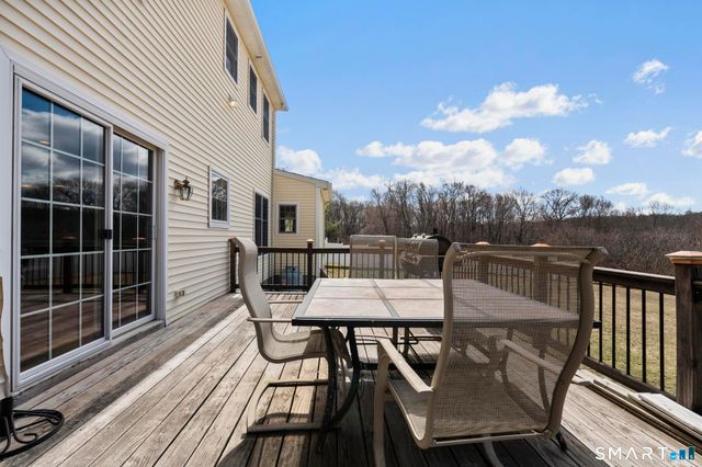 16 Larkey Road, Oxford, CT 06478