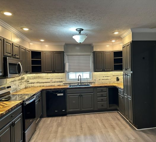 520 Pinoak Drive, Nicholasville, KY 40356