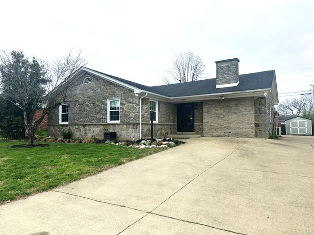 520 Pinoak Drive, Nicholasville, KY 40356