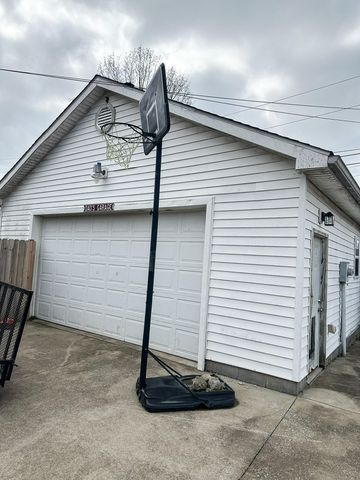 520 Pinoak Drive, Nicholasville, KY 40356