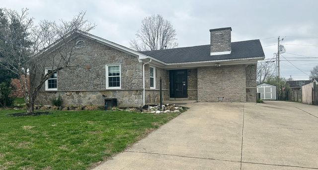 520 Pinoak Drive, Nicholasville, KY 40356