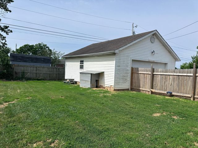 520 Pinoak Drive, Nicholasville, KY 40356