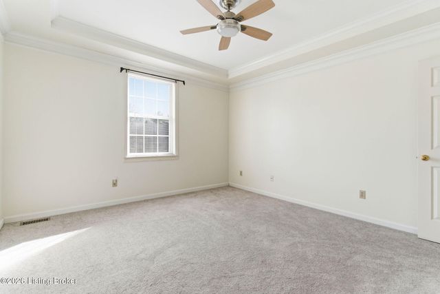 4653 Shenandoah Dr, Louisville, KY 40241