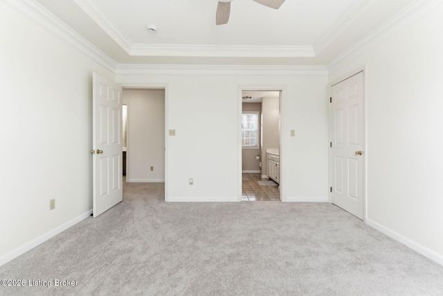 4653 Shenandoah Dr, Louisville, KY 40241