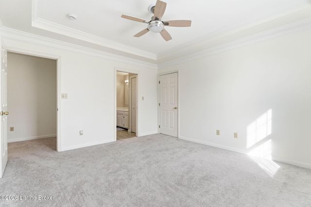 4653 Shenandoah Dr, Louisville, KY 40241