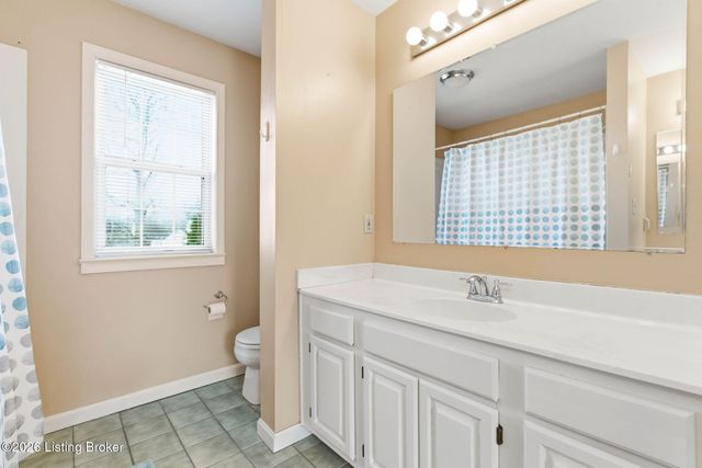 4653 Shenandoah Dr, Louisville, KY 40241