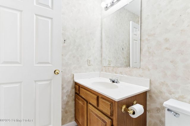 4653 Shenandoah Dr, Louisville, KY 40241