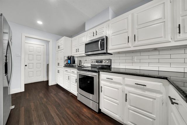 9612 Park Highlands Drive, Dallas, TX 75238