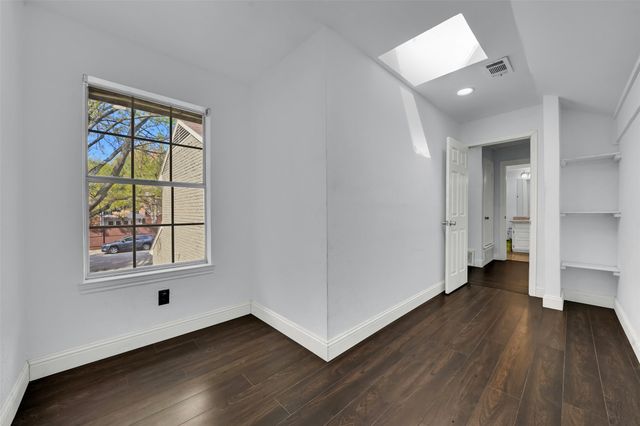 9612 Park Highlands Drive, Dallas, TX 75238