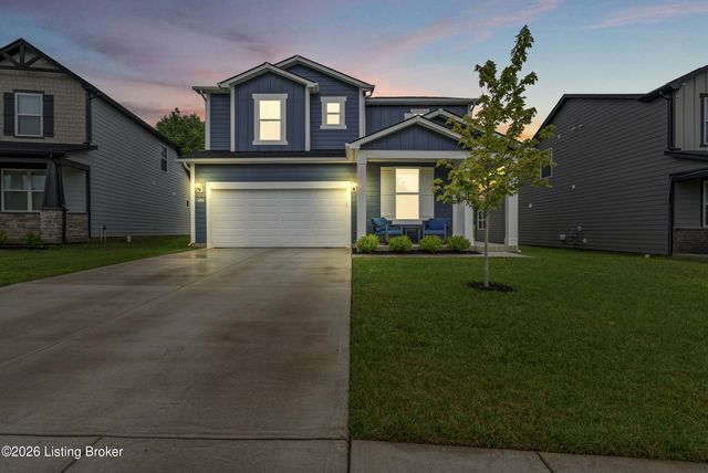 4629 Golden Eagle Dr, Louisville, KY 40245