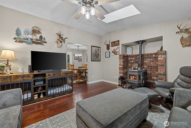 1991 Karen Road, Oak Harbor, WA 98277