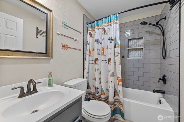 1991 Karen Road, Oak Harbor, WA 98277