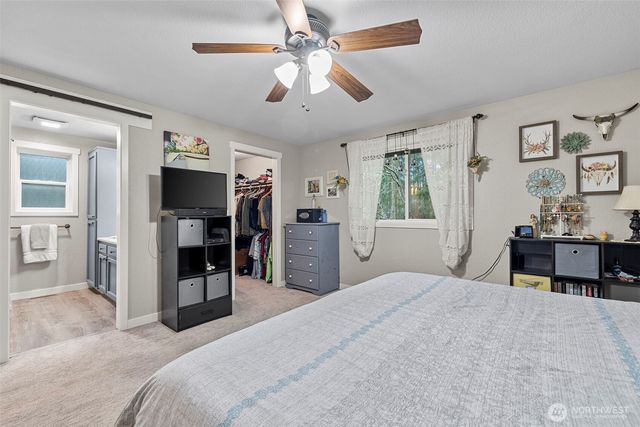 1991 Karen Road, Oak Harbor, WA 98277