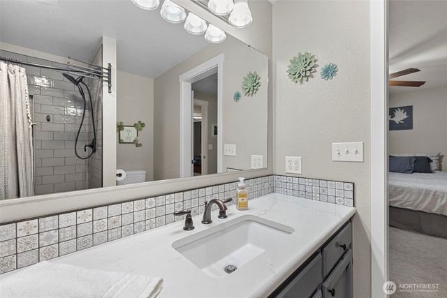 1991 Karen Road, Oak Harbor, WA 98277