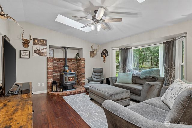 1991 Karen Road, Oak Harbor, WA 98277