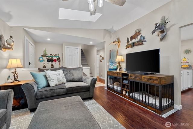 1991 Karen Road, Oak Harbor, WA 98277