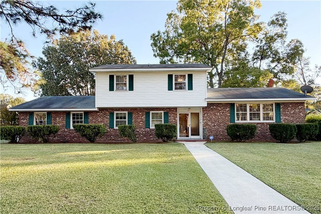 401 W 33 Street, Lumberton, NC 28358