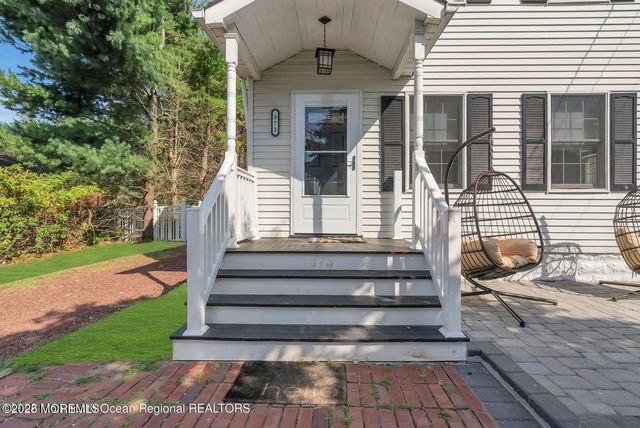 373 W Park Avenue, Oakhurst, NJ 07755