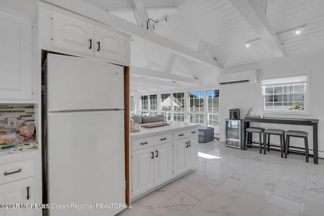 373 W Park Avenue, Oakhurst, NJ 07755