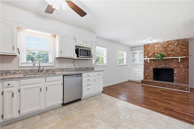 850 Minorcas Road, Winston-salem, NC 27106