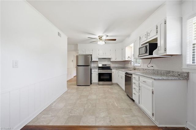 850 Minorcas Road, Winston-salem, NC 27106