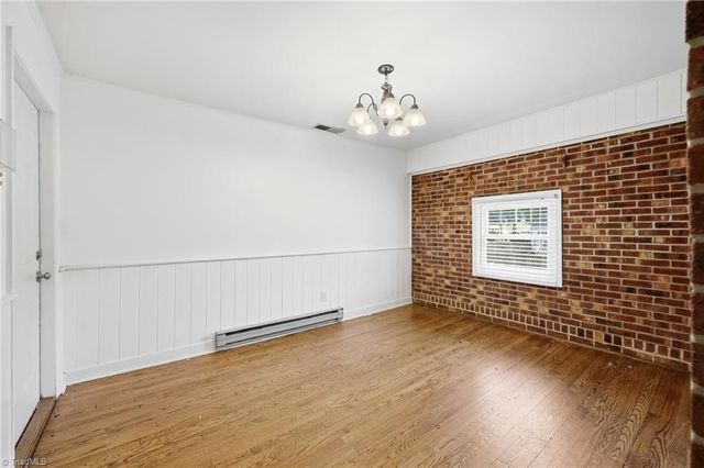 850 Minorcas Road, Winston-salem, NC 27106