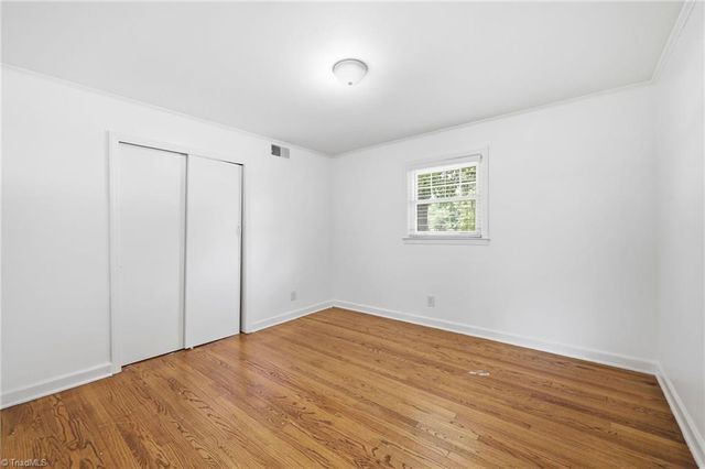 850 Minorcas Road, Winston-salem, NC 27106