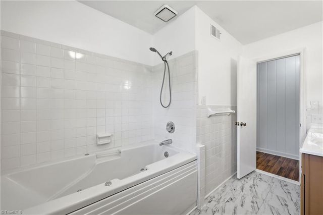 850 Minorcas Road, Winston-salem, NC 27106
