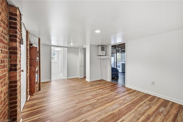 850 Minorcas Road, Winston-salem, NC 27106