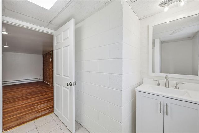 850 Minorcas Road, Winston-salem, NC 27106
