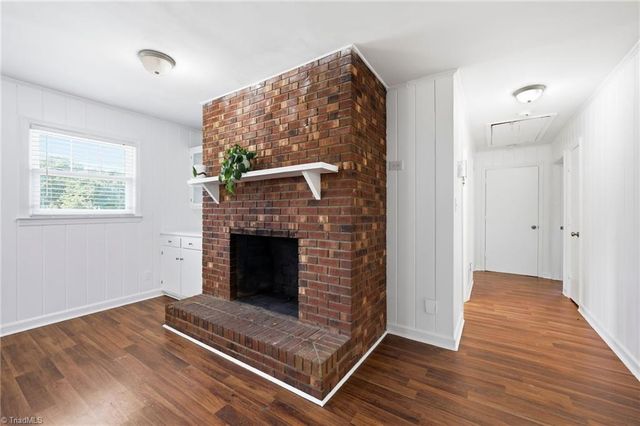 850 Minorcas Road, Winston-salem, NC 27106