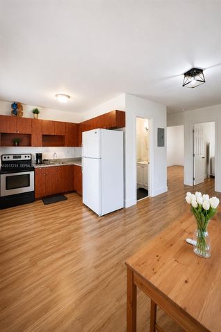 127 NW 47th Terrace N4, Miami, FL 33127