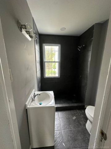 20300 Bloom Street, Detroit, MI 48234