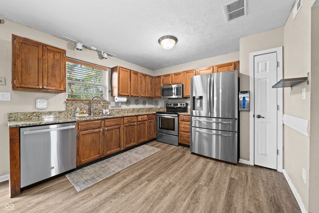 515 Buffalo Run Drive, Indianapolis, IN 46227