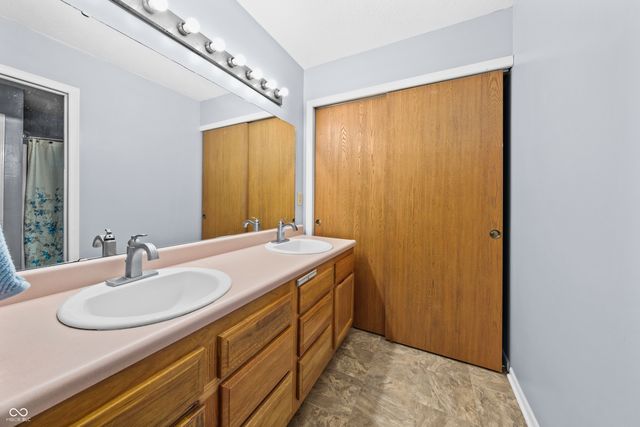 515 Buffalo Run Drive, Indianapolis, IN 46227