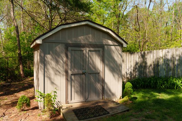 515 Buffalo Run Drive, Indianapolis, IN 46227