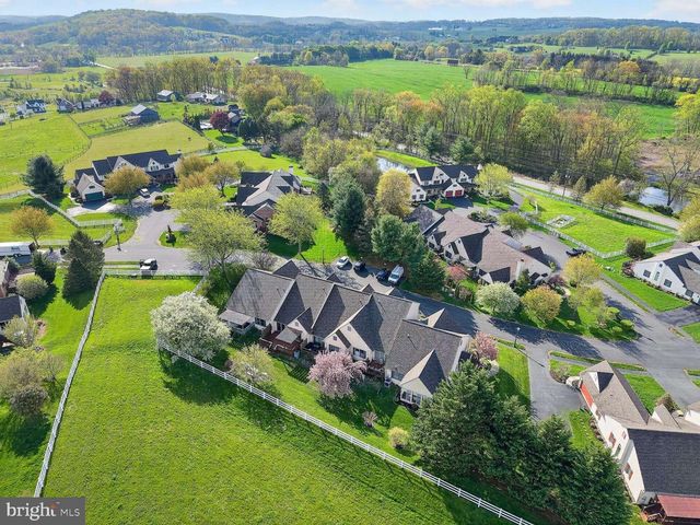 126 STEEPLECHASE DR, Elverson, PA 19520