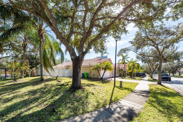 2260 NW 137th Ave, Sunrise, FL 33323