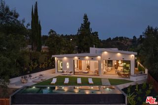 9715 Arby Drive, Beverly Hills, CA 90210