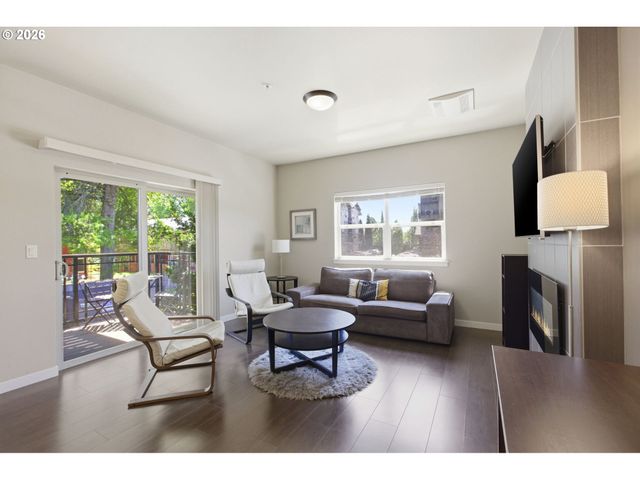 13925 Sw MERIDIAN St 202, Beaverton, OR 97005