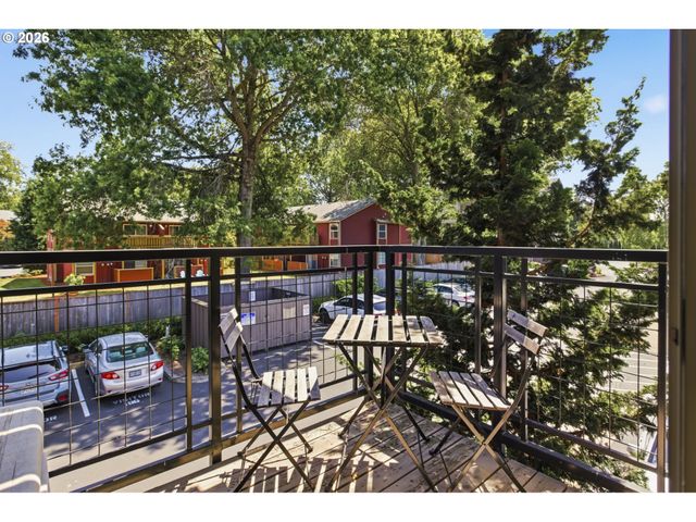 13925 Sw MERIDIAN St 202, Beaverton, OR 97005